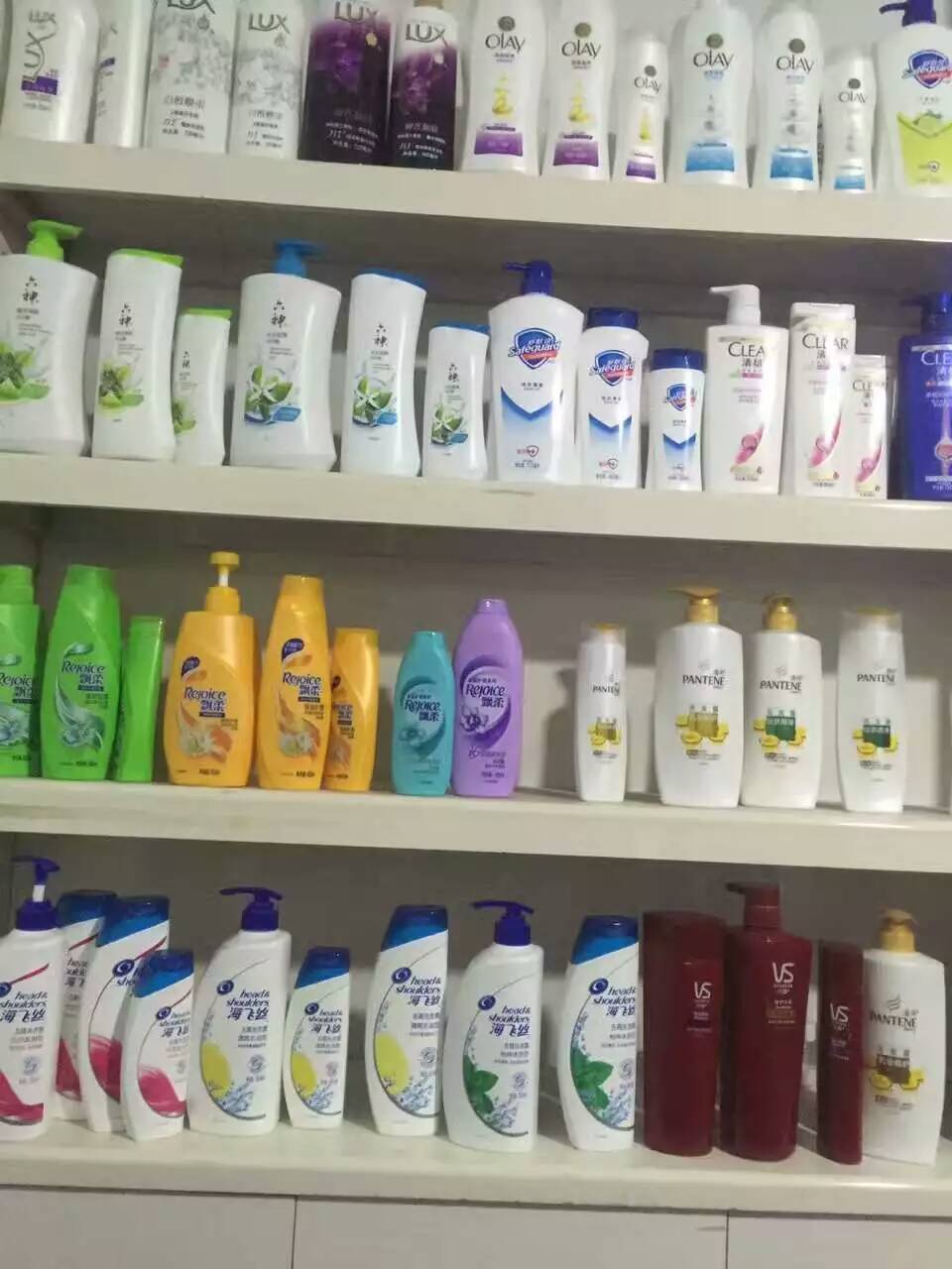 海飛絲洗發水 廣東生產商批發熱銷，助力日用品市場